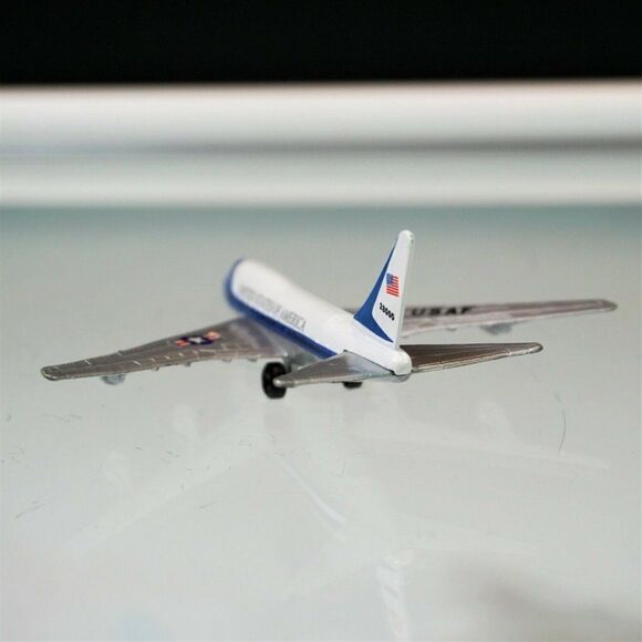 USAF United States Of America A206 Boing 747 Jet Plane 4" Die Cast Toy - Picture 7 of 9